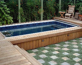 Why Let a Small Backyard Limit Your Pool Dreams?